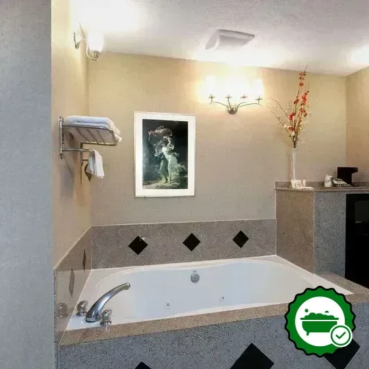 Hotels with jacuzzi in room in Alhambra