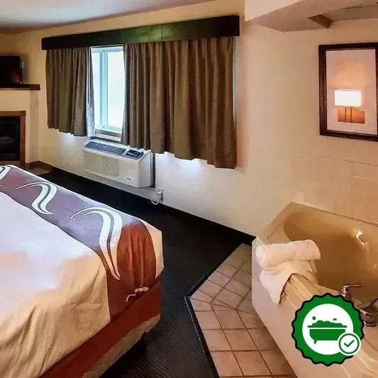 Hotels with jacuzzi in room in Atchison