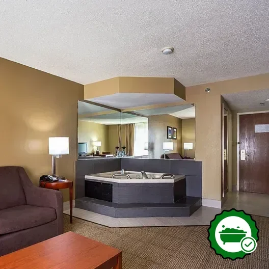 Hotels with jacuzzi in room in Baton Rouge