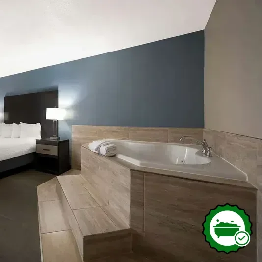 Hotels with jacuzzi in room in Battle Creek