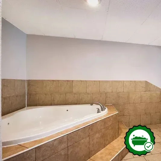Hotels with jacuzzi in room in Bordentown