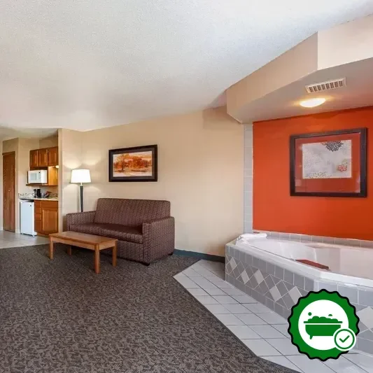 Hotels with jacuzzi in room in Boscobel
