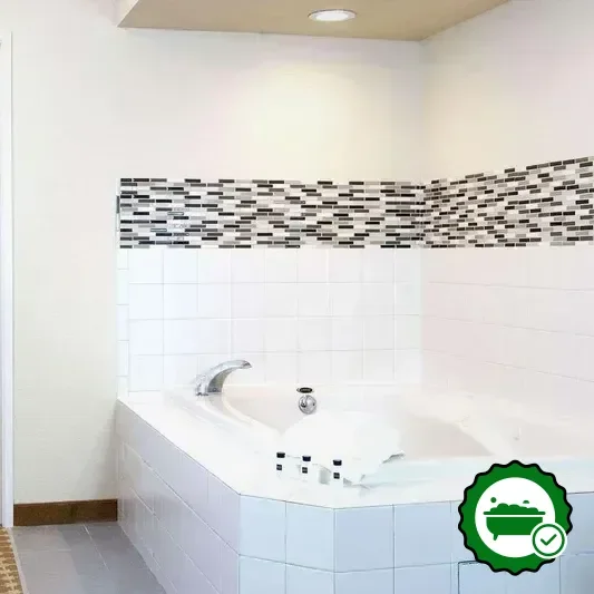 Hotels with jacuzzi in room in Brookfield
