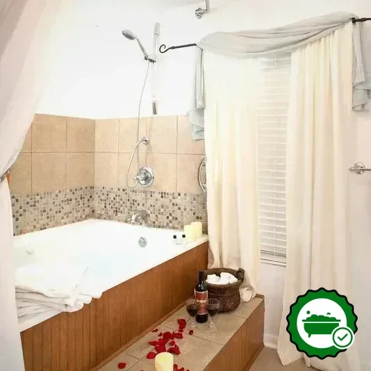 Hotels with jacuzzi in room in Canyon Lake