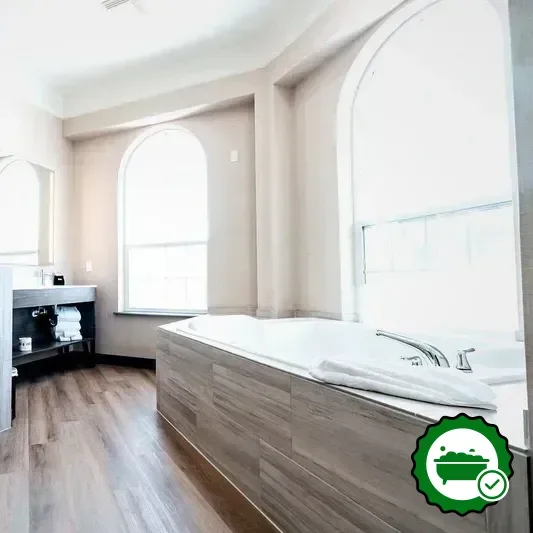 Hotels with jacuzzi in room in Cascade