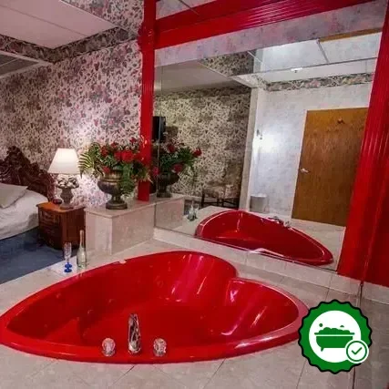 Hotels with jacuzzi in room in Cherry Hill