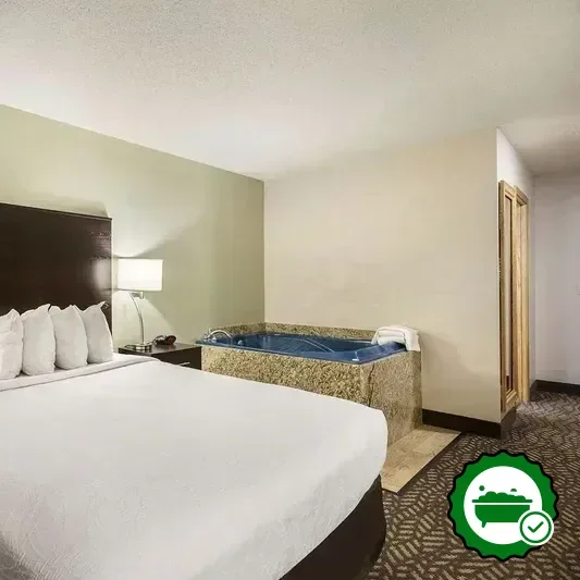 Hotels with jacuzzi in room in Chesterton