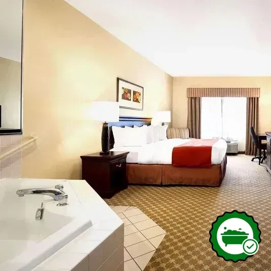 Hotels with jacuzzi in room in Clinton