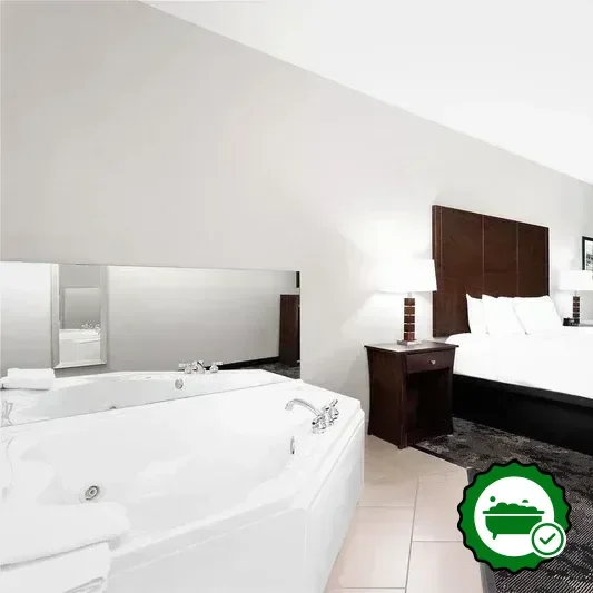 Hotels with jacuzzi in room in Columbus