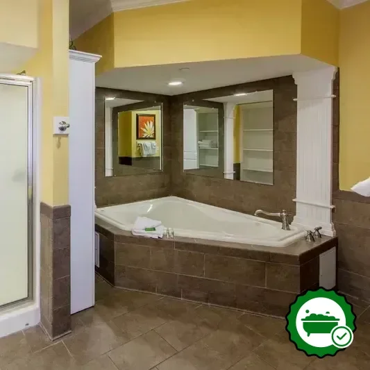 Hotels with jacuzzi in room in Conroe
