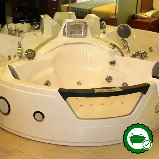 Hotels with jacuzzi in room in Conyers