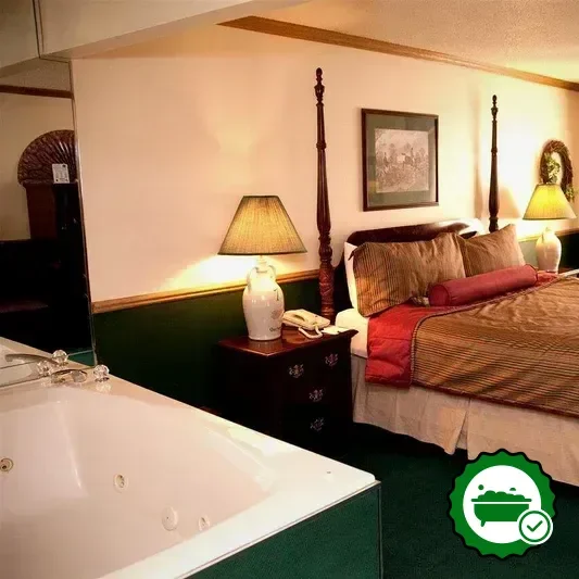Hotels with jacuzzi in room in Dodgeville