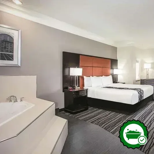 Hotels with jacuzzi in room in Dublin