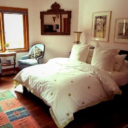 Hotels with jacuzzi in room in East Hampton