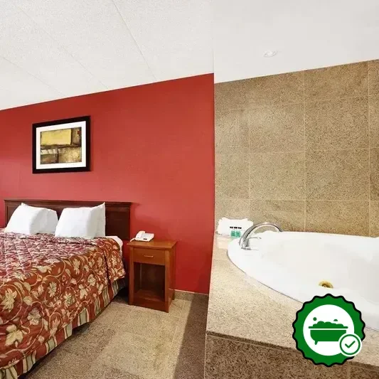 Hotels with jacuzzi in room in East Orange