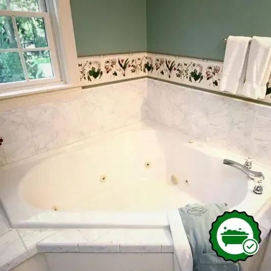 Hotels with jacuzzi in room in Eastham