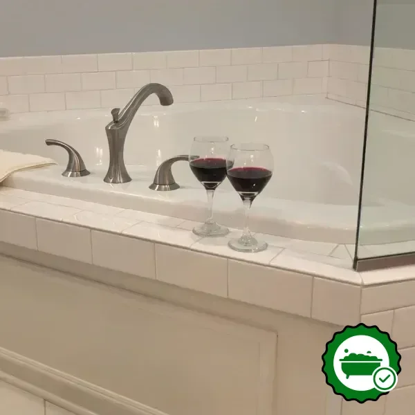 Hotels with jacuzzi in room in Eaton Rapids