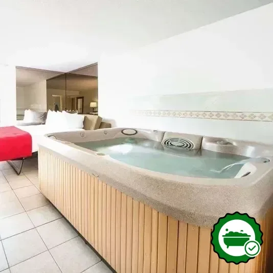 Hotels with jacuzzi in room in Enid