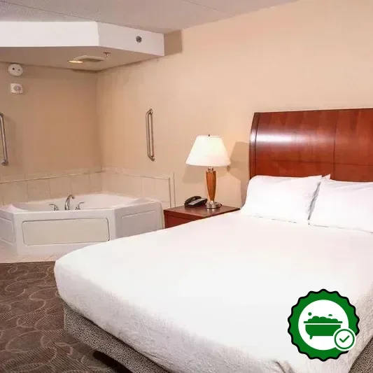 Hotels with jacuzzi in room in Erie