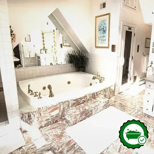Hotels with jacuzzi in room in Fairfax