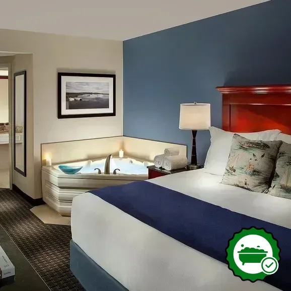 Hotels with jacuzzi in room in Falmouth