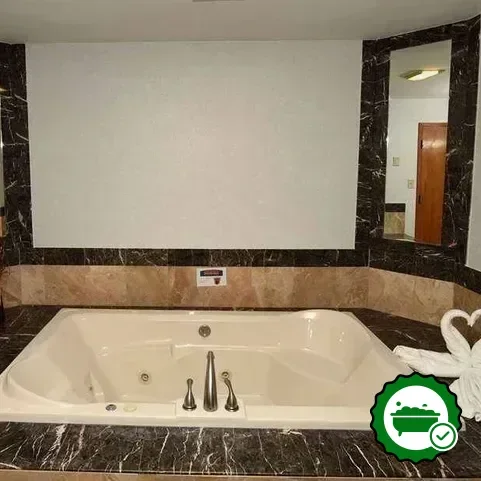 Hotels with jacuzzi in room in Galloway