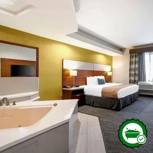 Hotels with jacuzzi in room in Gardena