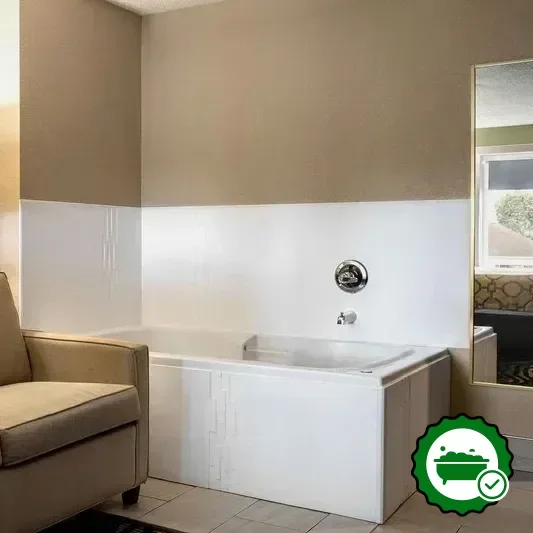 Hotels with jacuzzi in room in Georgetown