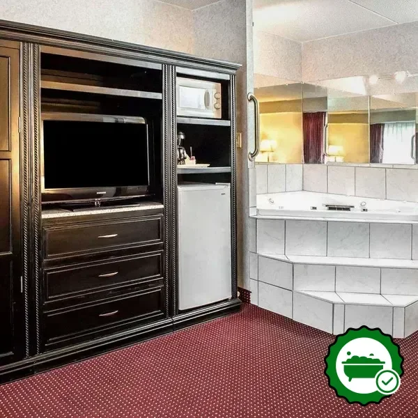 Hotels with jacuzzi in room in Gibsonia