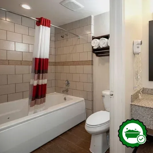 Hotels with jacuzzi in room in Greenwood