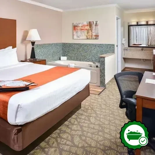 Hotels with jacuzzi in room in Hartland