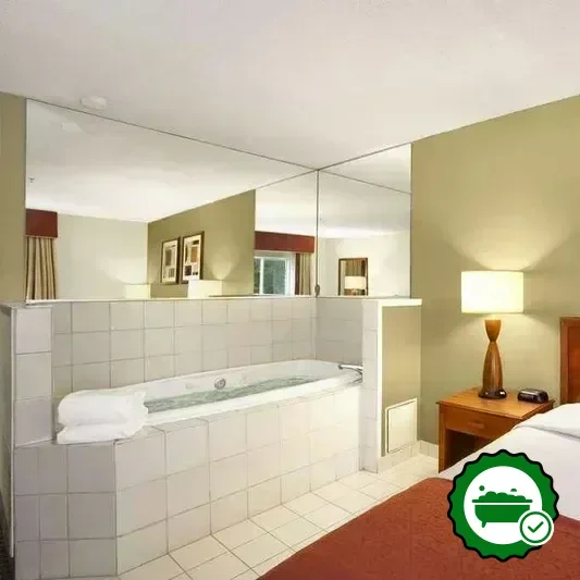 Hotels with jacuzzi in room in Haubstadt