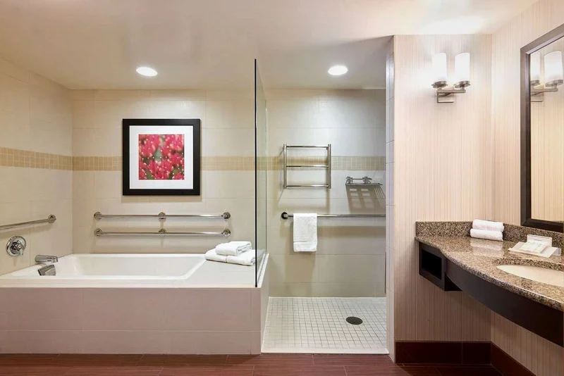 Hotels with jacuzzi in room in Hummelstown
