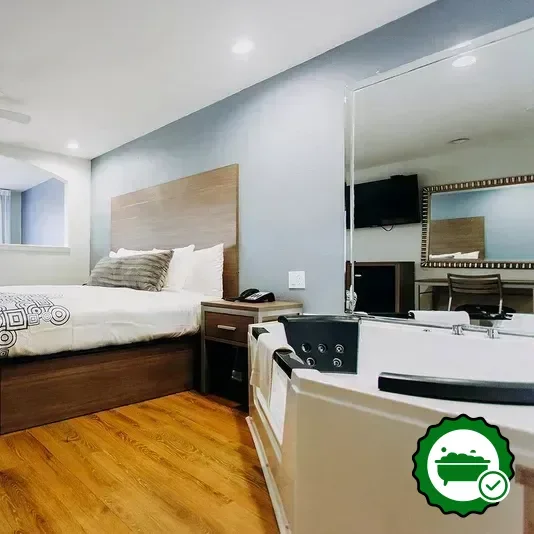 Hotels with jacuzzi in room in Kemah
