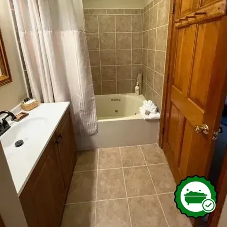 Hotels with jacuzzi in room in Killington