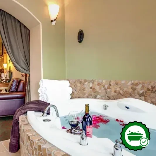 Hotels with jacuzzi in room in Leavenworth