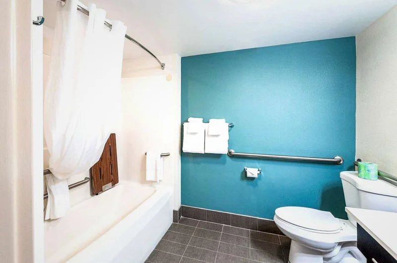 Hotels with jacuzzi in room in Lewes
