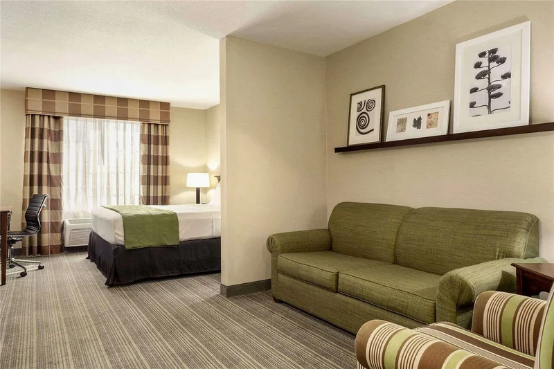Hotels with jacuzzi in room in Lima