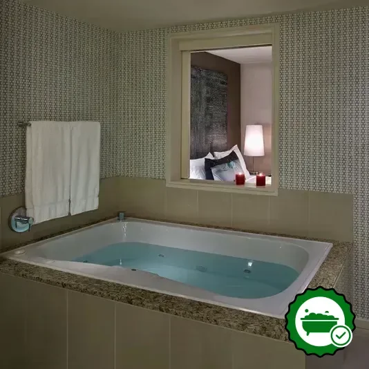 Hotels with jacuzzi in room in Los Angeles