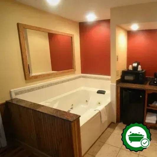 Hotels with jacuzzi in room in Maggie Valley