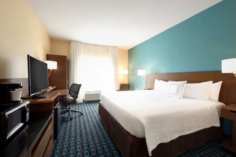 Hotels with jacuzzi in room in Manchester