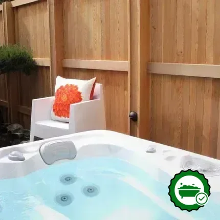 Hotels with jacuzzi in room in Manzanita