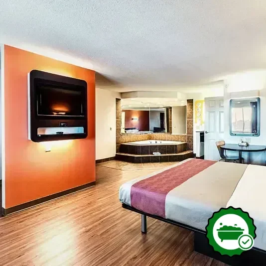 Hotels with jacuzzi in room in Martinsburg