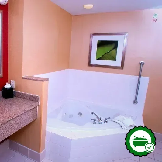 Hotels with jacuzzi in room in Middlebury