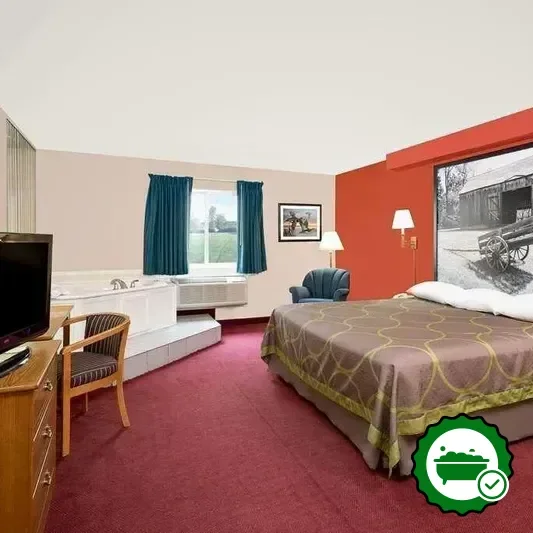 Hotels with jacuzzi in room in Mound City