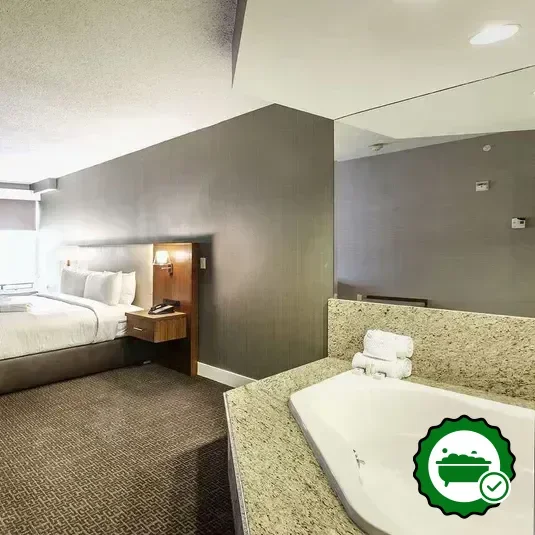 Hotels with jacuzzi in room in Nanuet