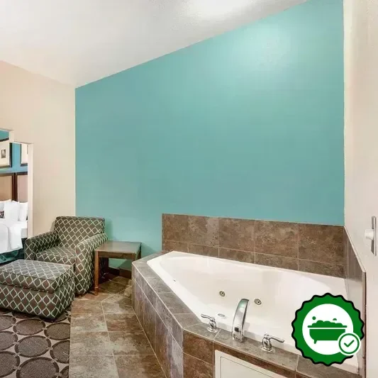 Hotels with jacuzzi in room in Nogales