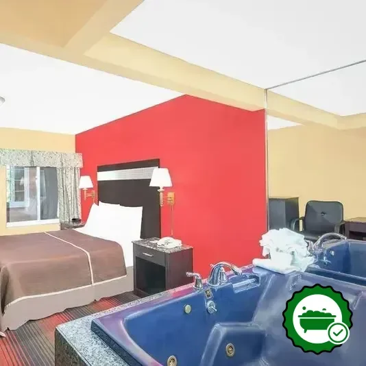 Hotels with jacuzzi in room in North Bergen