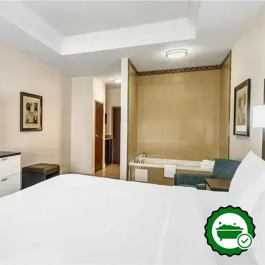 Hotels with jacuzzi in room in North Little Rock