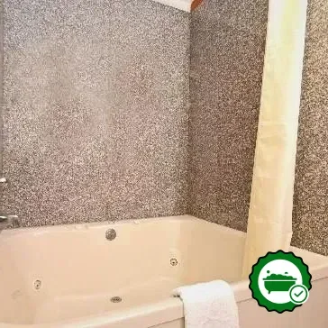 Hotels with jacuzzi in room in Ofallon